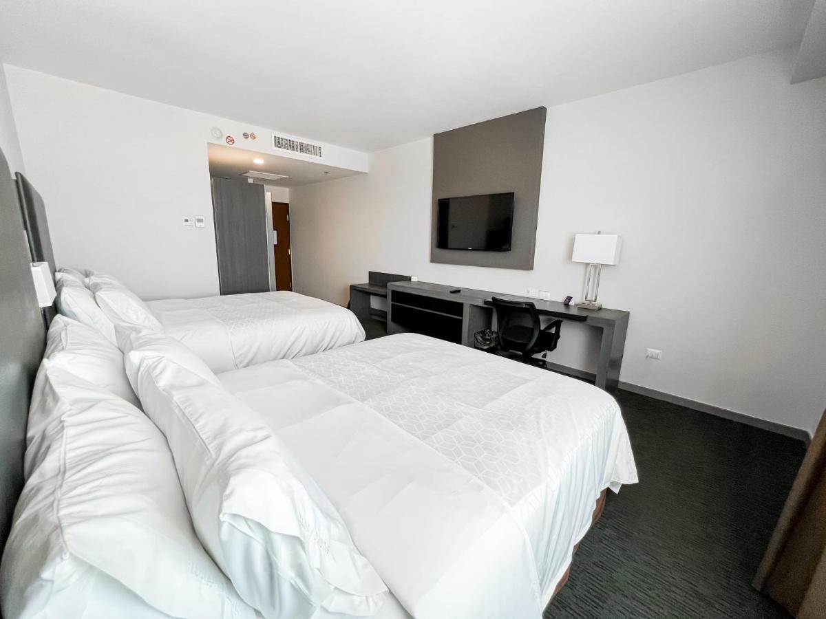 Holiday Inn Express Hotel & Suites Hermosillo By Ihg Екстер'єр фото